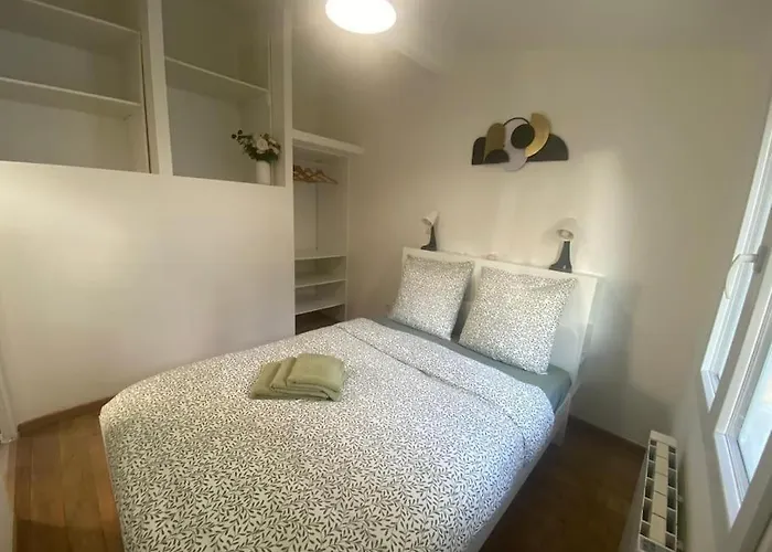 Nyaraló Roz 1 Massy